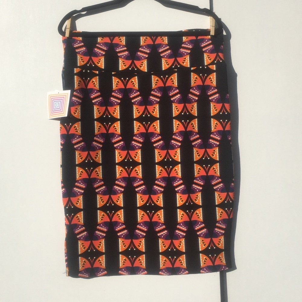 NEW! Lularoe Cassie butterfly skirt XL